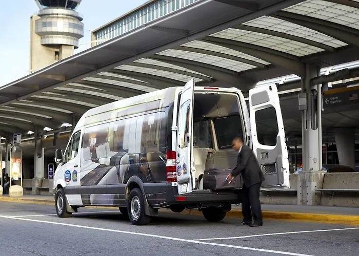 Fairfield Inn & Suites By Marriott Montreal Airport Dorval